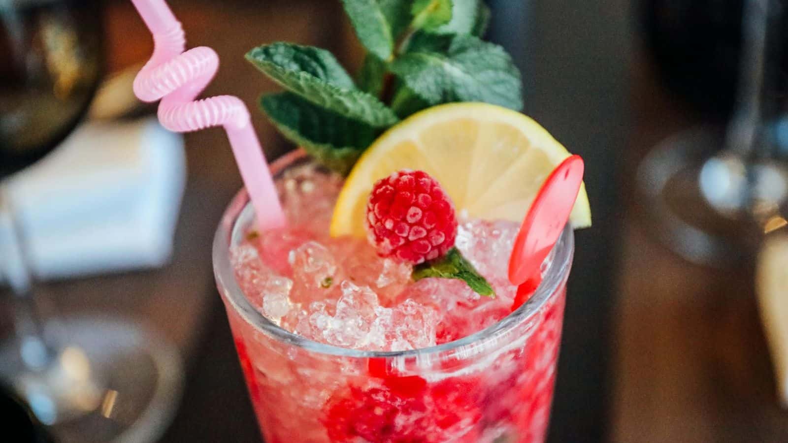 Shrub drink made out of a mix of fruits 