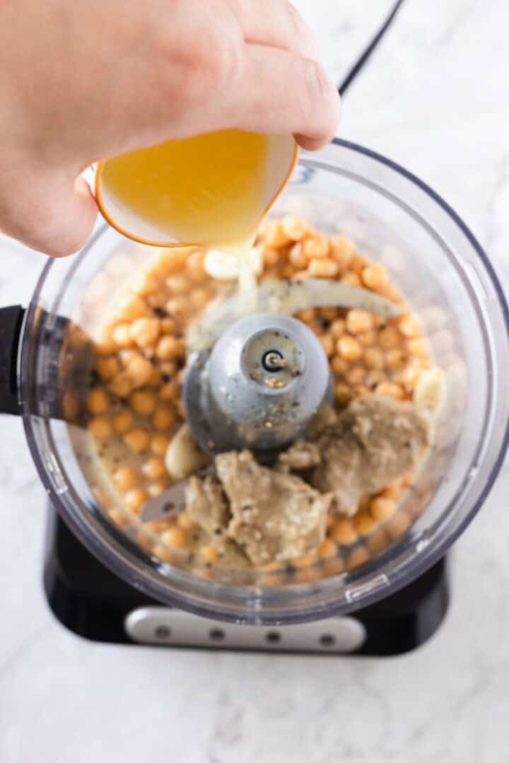 How to make Hummus with Canned Chickpeas