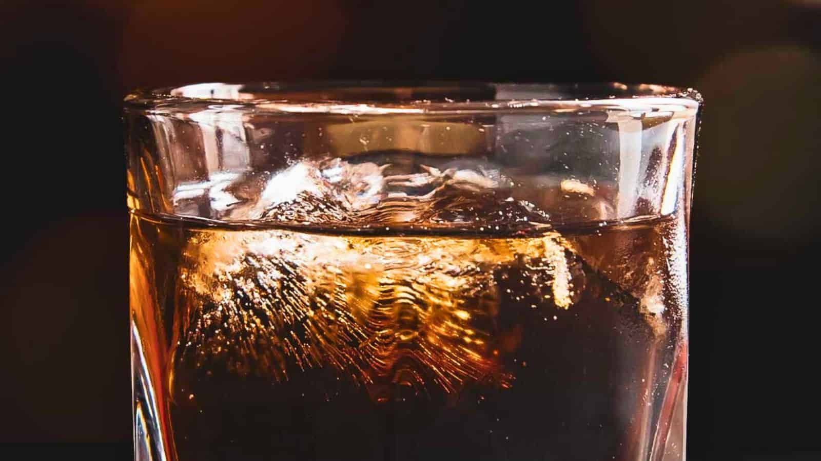 This image has an empty alt attribute; its file name is Easy-Black-Russian-Mocktail.jpg